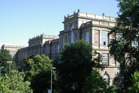 Staatliche Kunstakademie Düsseldorf.jpg